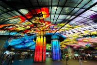 Die Formosa Boulevard Station. Mit dem Dome of Light vom italienischen Künstler Narcissus Quagliata, der größten Glasinstallation auf der Welt.